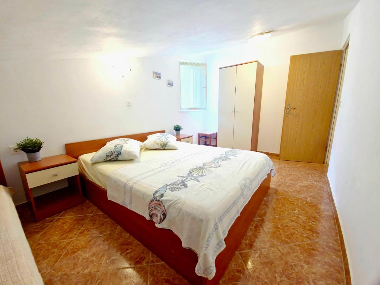 Apartment Jelena Раб Экстерьер фото